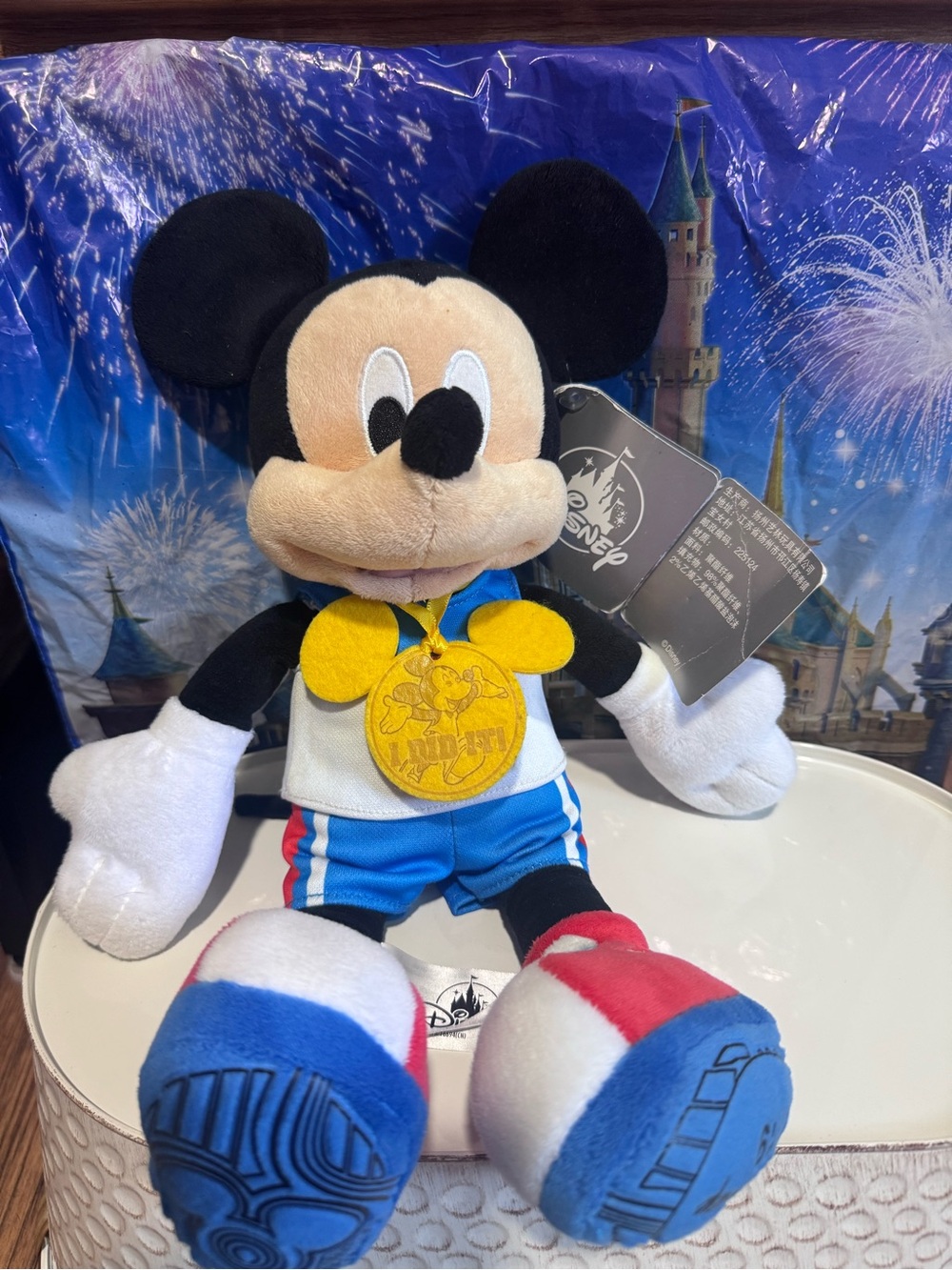 Mickey run Disney